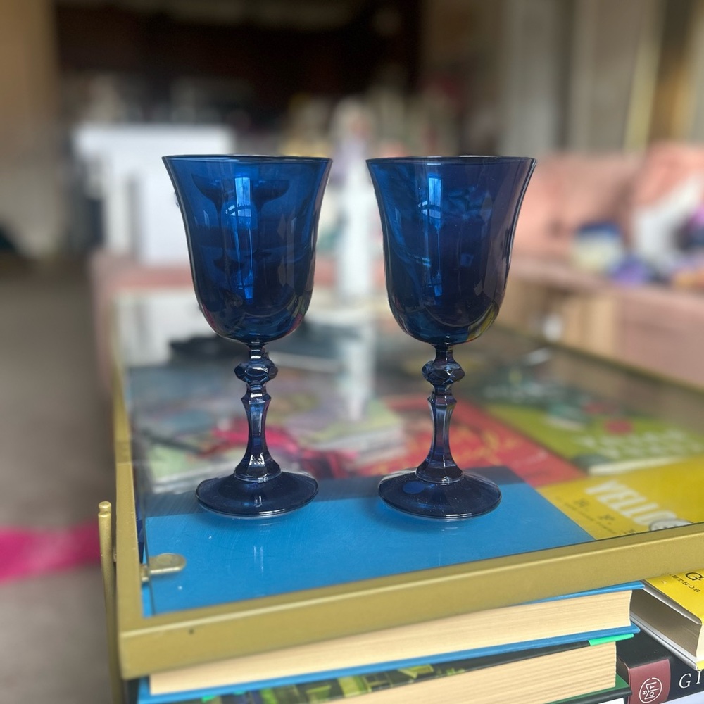 Estelle Elegant Blue Goblet Set